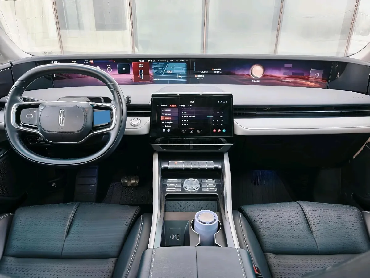 2023 Lincoln Nautilus 2.0T 261HP L4 8AT,autocango,china used car exporter,china ev exporter,chinese used car exporter,chinese used ev exporter