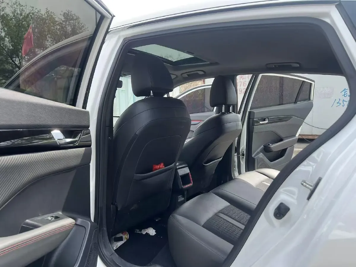 2021 DongFeng Aeolus YiXuan 1.5T 150HP L4 6DCT,autocango,china used car exporter,china ev exporter,chinese used car exporter,chinese used ev exporter