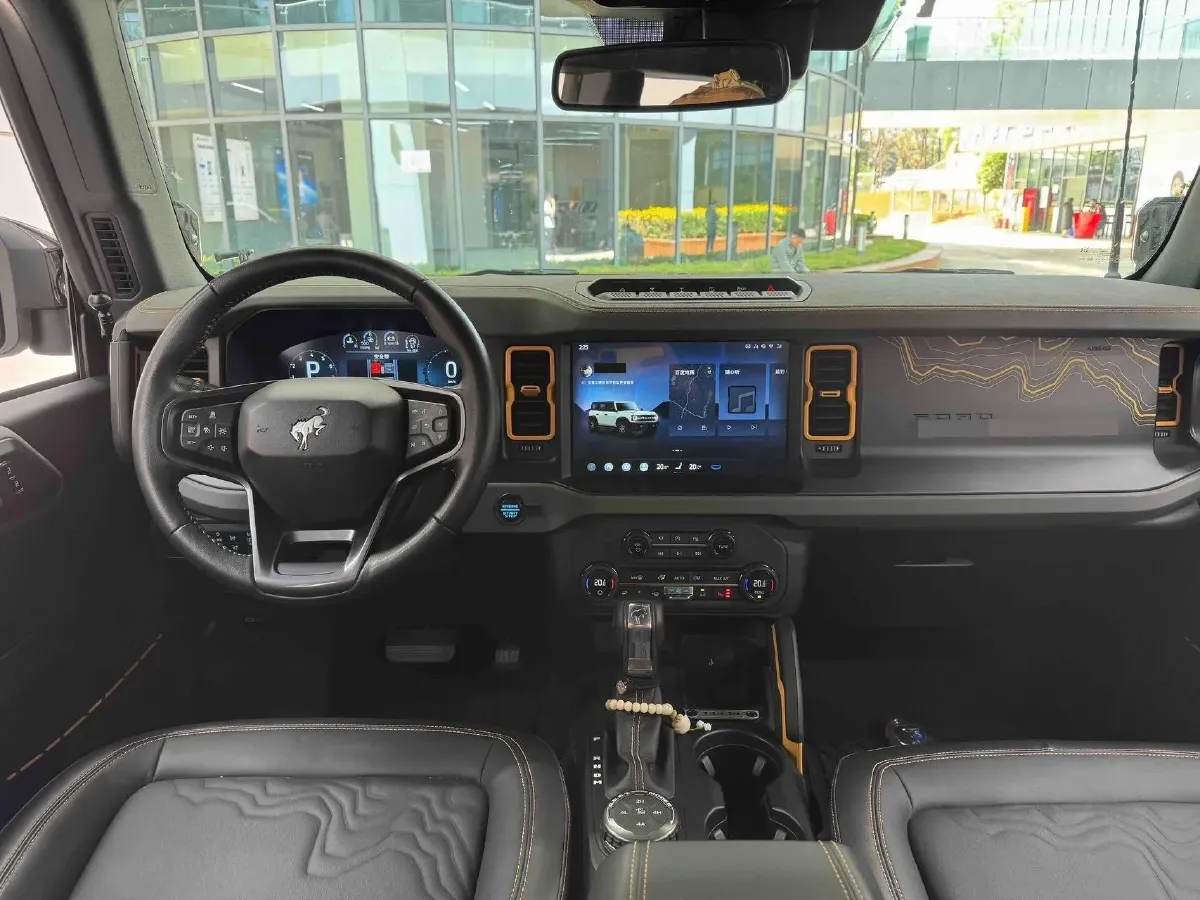 2024 Ford Bronco 2.3T 275HP L4 10AT,autocango,china used car exporter,china ev exporter,chinese used car exporter,chinese used ev exporter