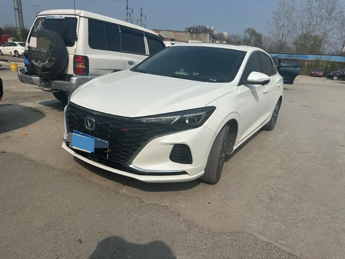2021 ChangAn Eado 1.4T 160HP L4 7DCT,autocango,china used car exporter,china ev exporter,chinese used car exporter,chinese used ev exporter