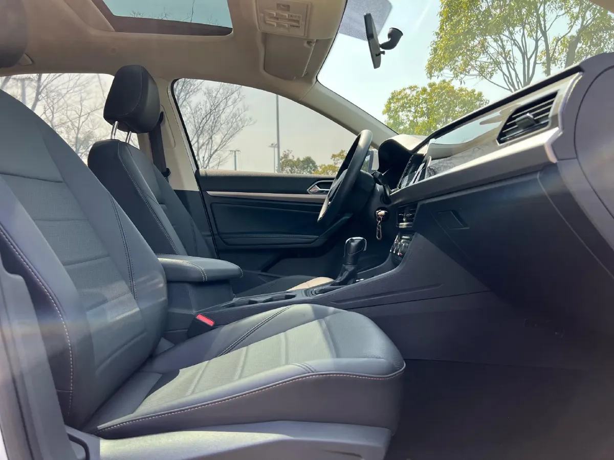 2019 Volkswagen Lavida 1.5L 113HP L4 6AT,autocango,china used car exporter,china ev exporter,chinese used car exporter,chinese used ev exporter