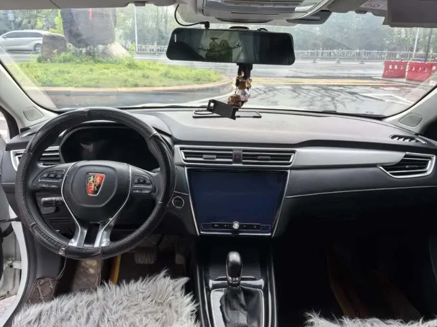 2020 Roewe i5 1.5L 120HP L4 CVT,autocango,china used car exporter,china ev exporter,chinese used car exporter,chinese used ev exporter