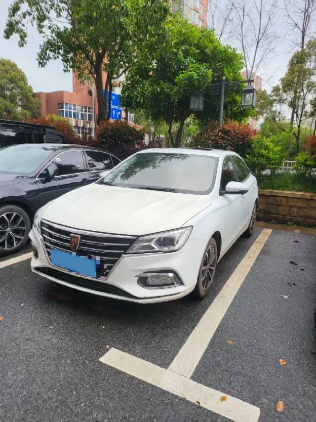 2020 Roewe i5 1.5L 120HP L4 CVT,autocango,china used car exporter,china ev exporter,chinese used car exporter,chinese used ev exporter