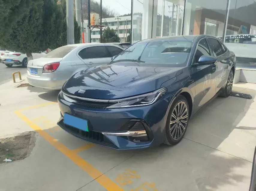 2025 Geely Galaxy A7 1.5L 112HP L4 1DHT PHEV,autocango,china used car exporter,china ev exporter,chinese used car exporter,chinese used ev exporter