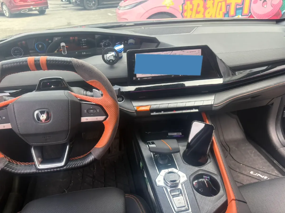 2022 ChangAn UNI-V 1.5T 188HP L4 7DCT,autocango,china used car exporter,china ev exporter,chinese used car exporter,chinese used ev exporter