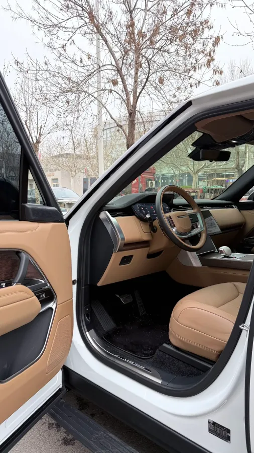 2025 Land Rover Range Rover 3.0T 400HP L6 8AT,autocango,china used car exporter,china ev exporter,chinese used car exporter,chinese used ev exporter
