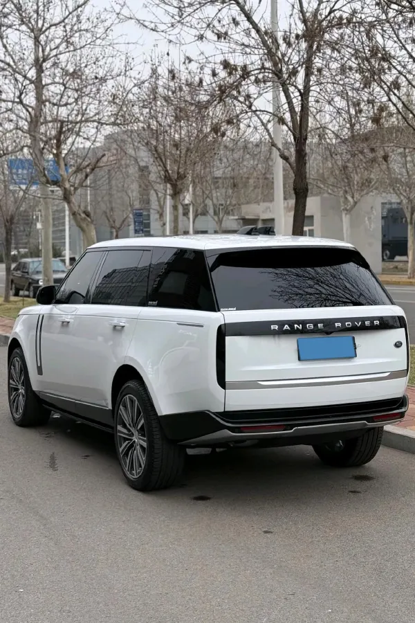 2025 Land Rover Range Rover 3.0T 400HP L6 8AT,autocango,china used car exporter,china ev exporter,chinese used car exporter,chinese used ev exporter