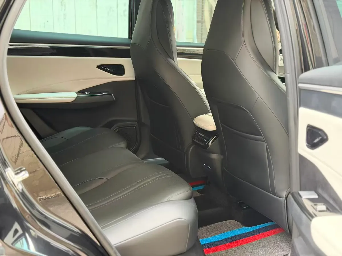 2024 Geely Galaxy L7 1.5T 163HP L4 3DHT PHEV 18.7KWH,autocango,china used car exporter,china ev exporter,chinese used car exporter,chinese used ev exporter