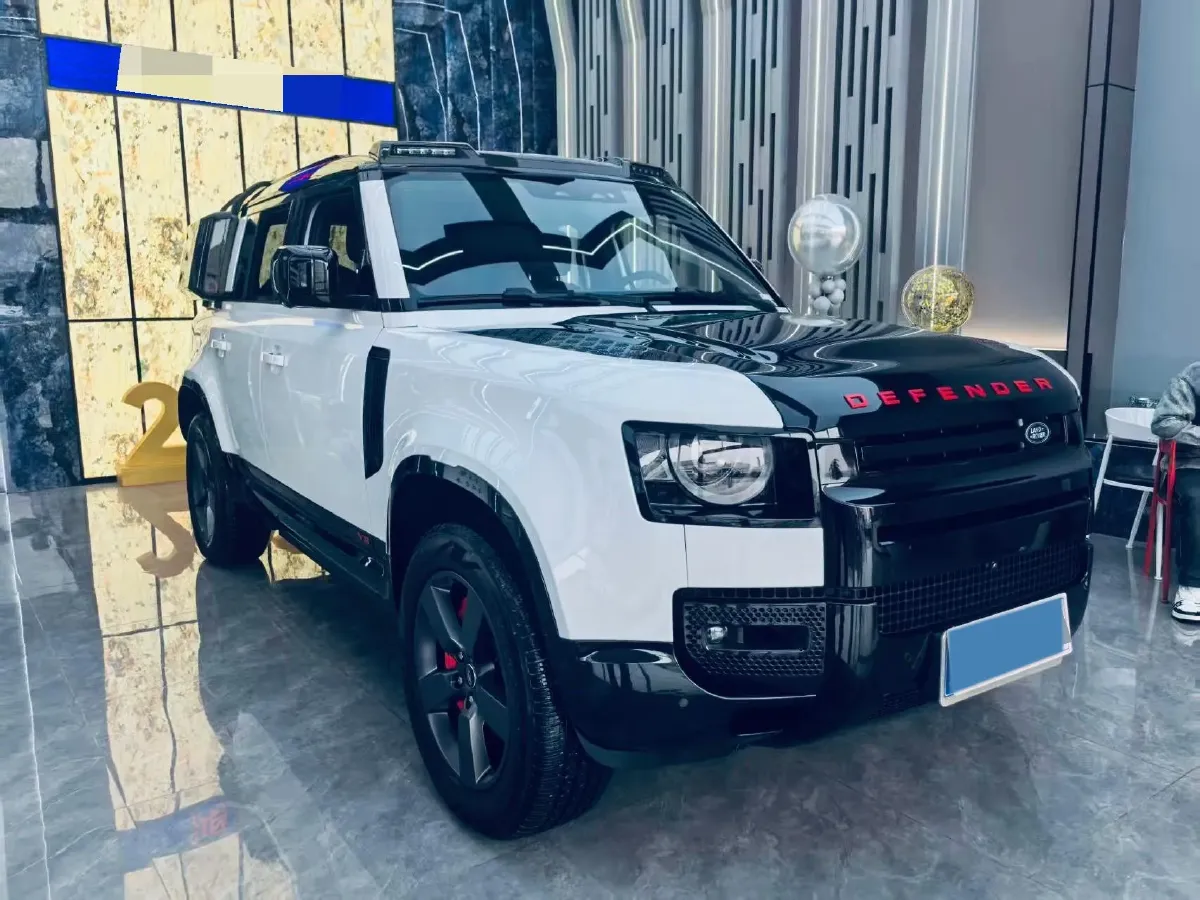 2024 Land Rover Defender 3.0T 400HP L6 8AT,autocango,china used car exporter,china ev exporter,chinese used car exporter,chinese used ev exporter