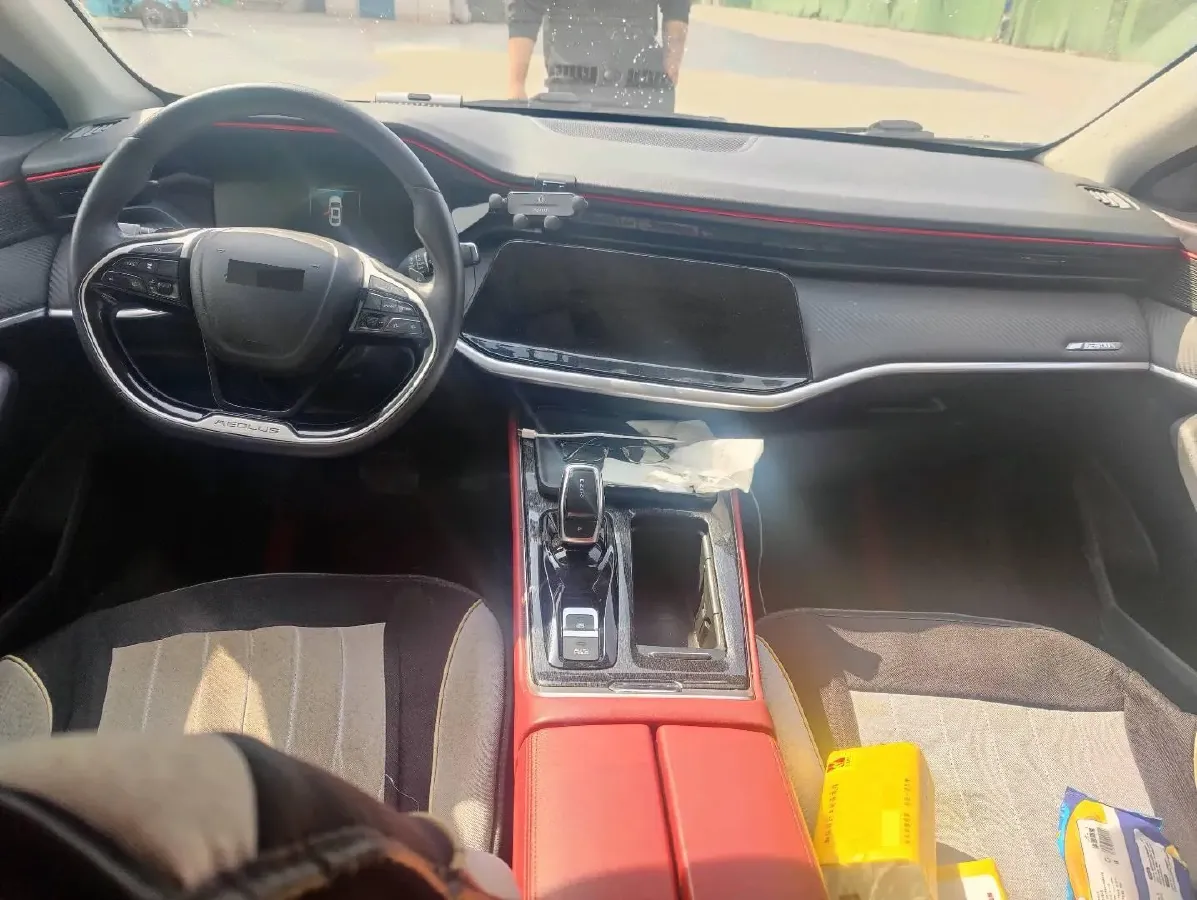 2021 DongFeng Aeolus YiXuan MAX 1.5T 190HP L4 7DCT,autocango,china used car exporter,china ev exporter,chinese used car exporter,chinese used ev exporter