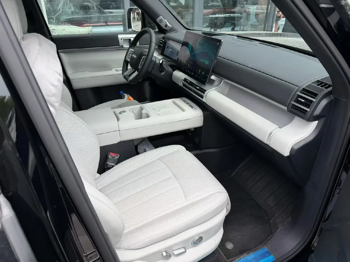 2025 FangChengBao Tai 7 1.5T 156HP L4 E-CVT PHEV,autocango,china used car exporter,china ev exporter,chinese used car exporter,chinese used ev exporter