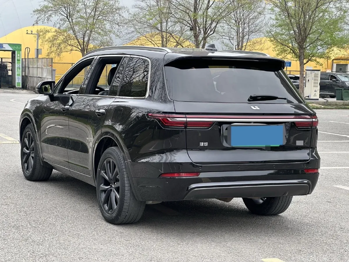 2020 Li ONE Range Extended 131HP REEV 40.5KWH,autocango,china used car exporter,china ev exporter,chinese used car exporter,chinese used ev exporter