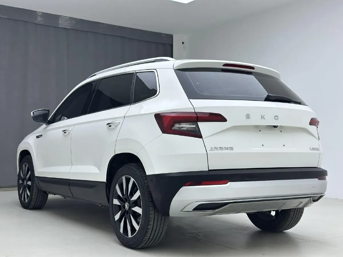 2021 Skoda Karoq 1.4T 150HP L4 7DCT,autocango,china used car exporter,china ev exporter,chinese used car exporter,chinese used ev exporter