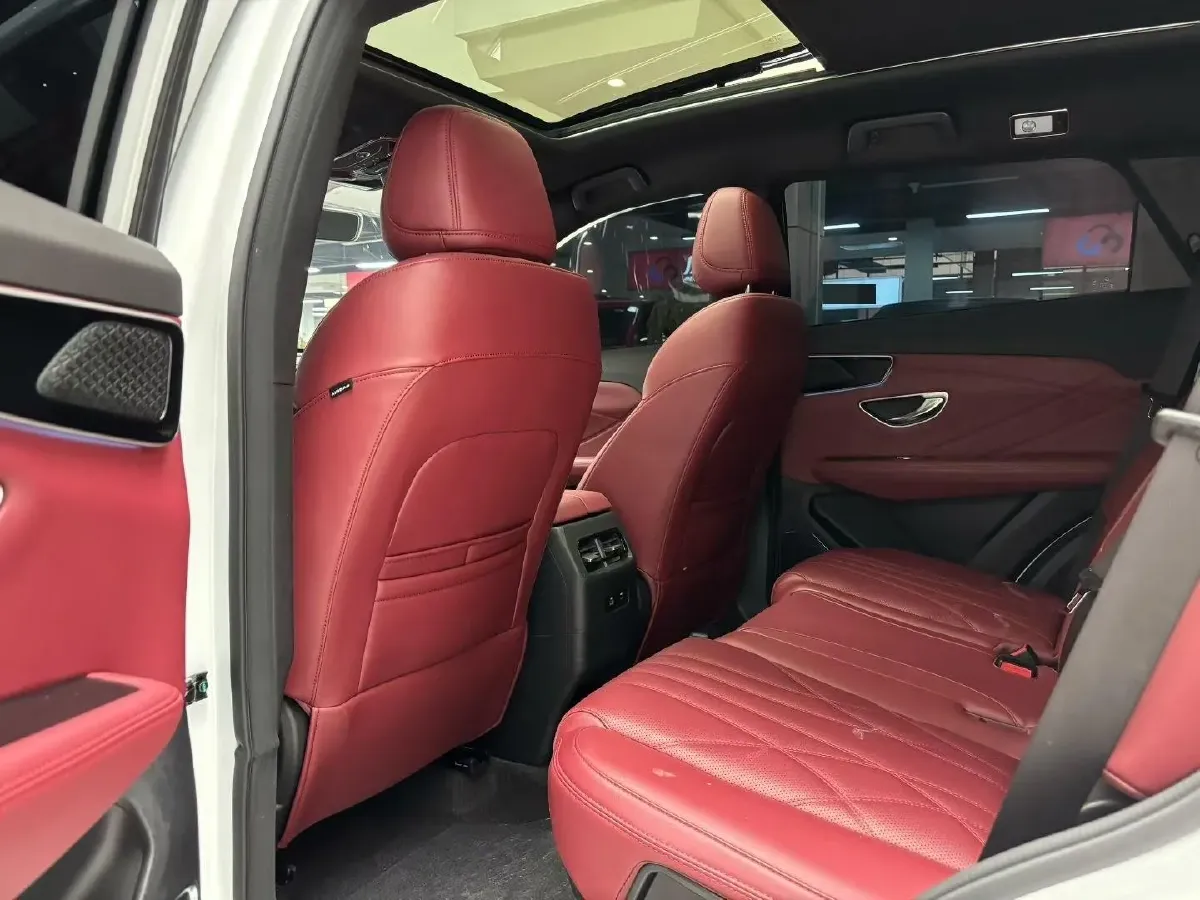 2025 Jetour X70 Plus 1.5T 184HP L4 7DCT,autocango,china used car exporter,china ev exporter,chinese used car exporter,chinese used ev exporter