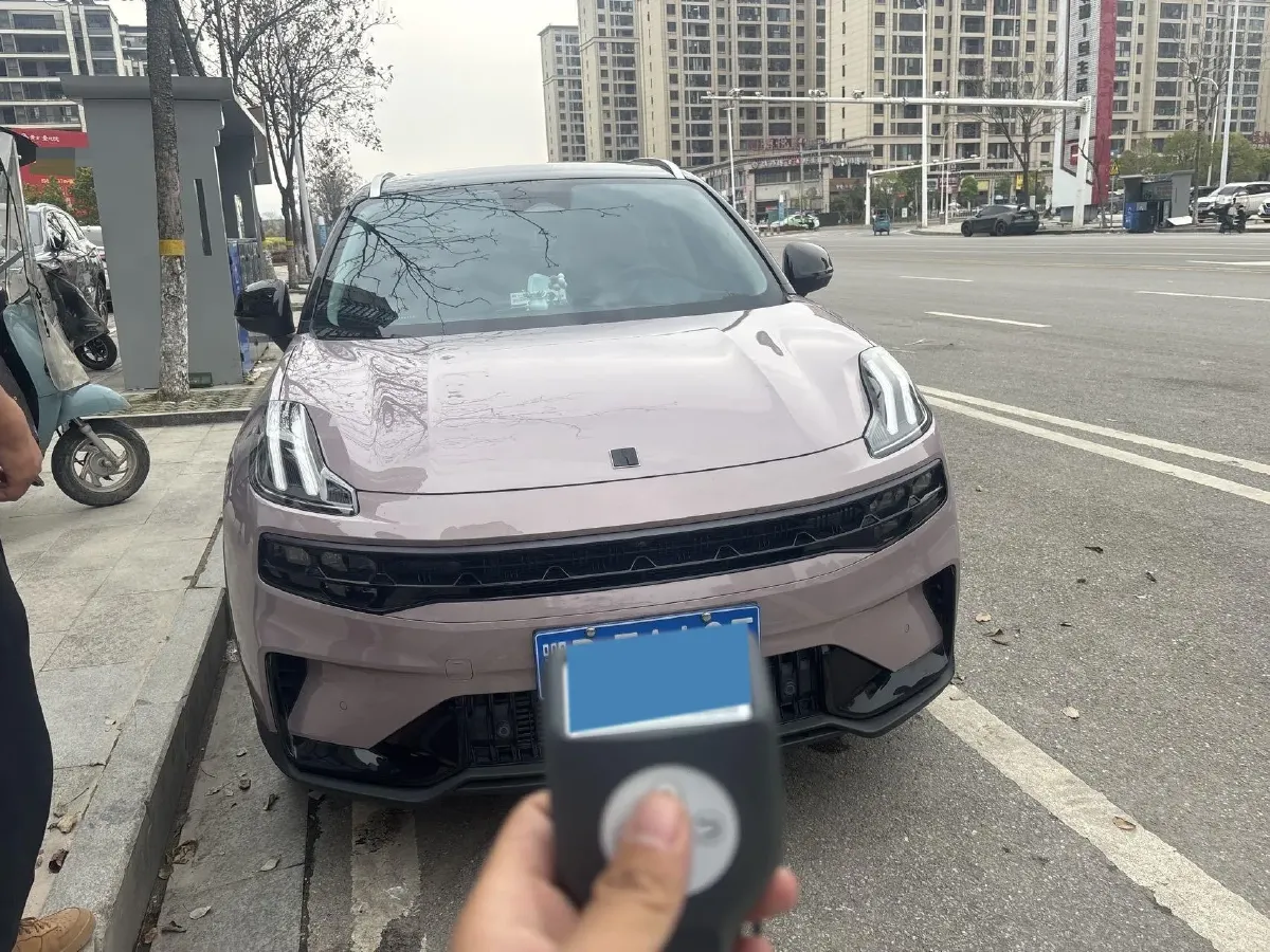 2023 LYNK&CO 06 1.5T 181HP L4 7DCT,autocango,china used car exporter,china ev exporter,chinese used car exporter,chinese used ev exporter