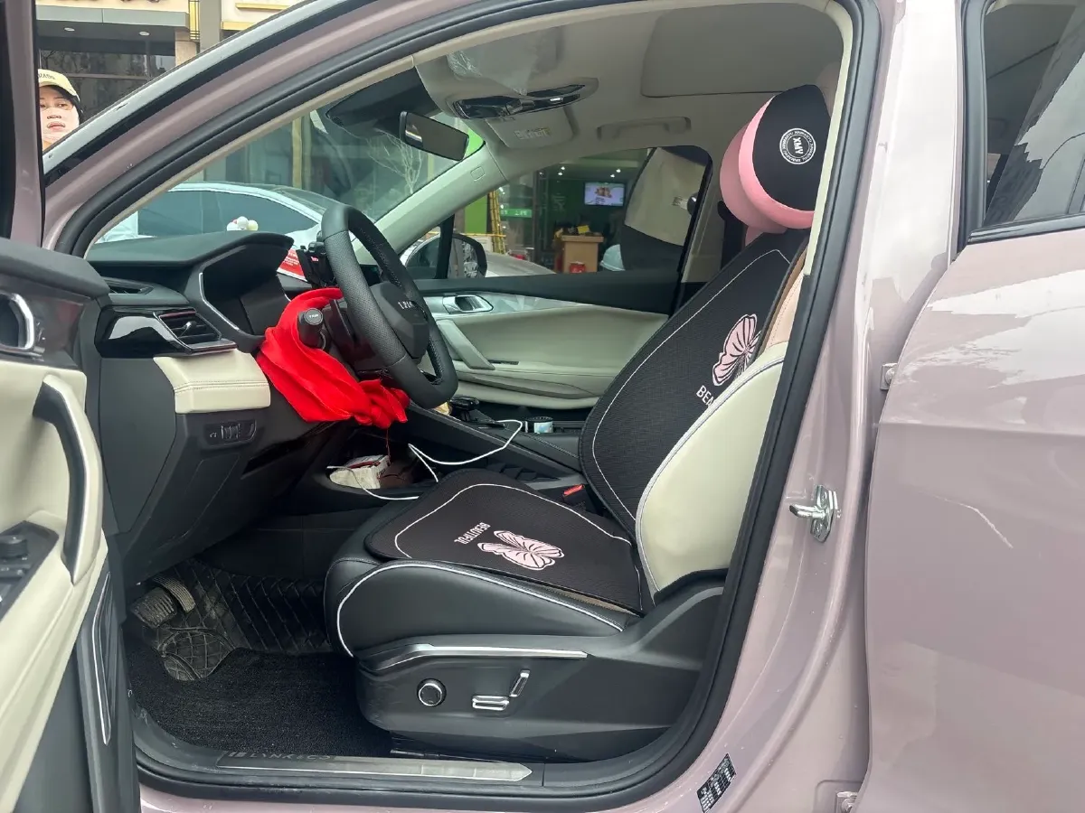 2023 LYNK&CO 06 1.5T 181HP L4 7DCT,autocango,china used car exporter,china ev exporter,chinese used car exporter,chinese used ev exporter