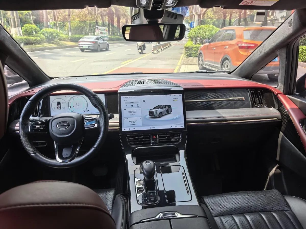 2023 GAC Trumpchi M8 2.0T 252HP L4 8AT,autocango,china used car exporter,china ev exporter,chinese used car exporter,chinese used ev exporter