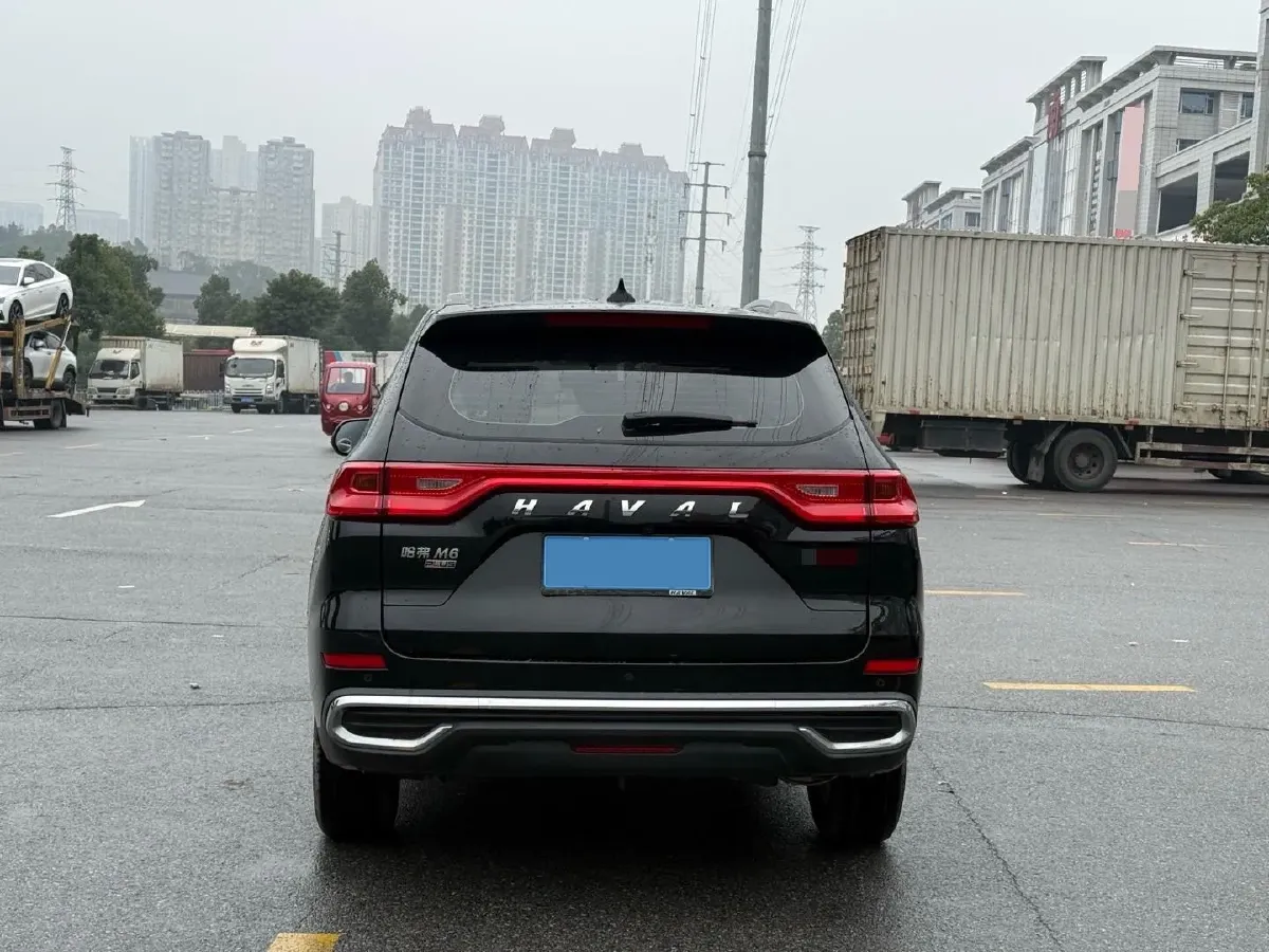 2021 Haval M6 1.5T 150HP L4 7DCT,autocango,china used car exporter,china ev exporter,chinese used car exporter,chinese used ev exporter