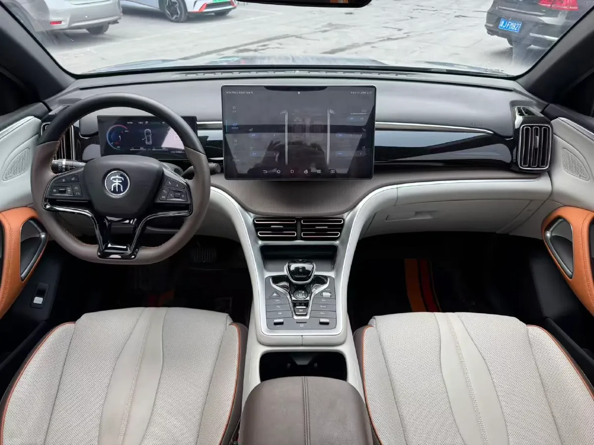 2022 Geely JiaJi 1.5T 177HP L3 7DCT PHEV 15.5KWH,autocango,china used car exporter,china ev exporter,chinese used car exporter,chinese used ev exporter