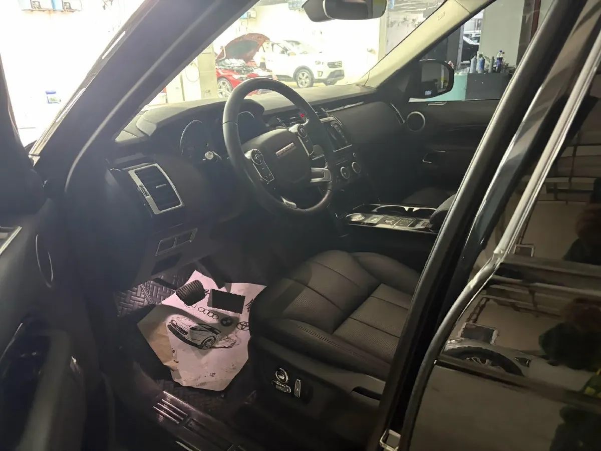 2017 Land Rover Discovery 3.0T 340HP V6 8AT,autocango,china used car exporter,china ev exporter,chinese used car exporter,chinese used ev exporter