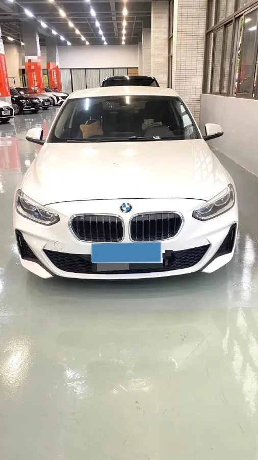 2021 BMW 1 Series 1.5T 140HP L3 7DCT,autocango,china used car exporter,china ev exporter,chinese used car exporter,chinese used ev exporter