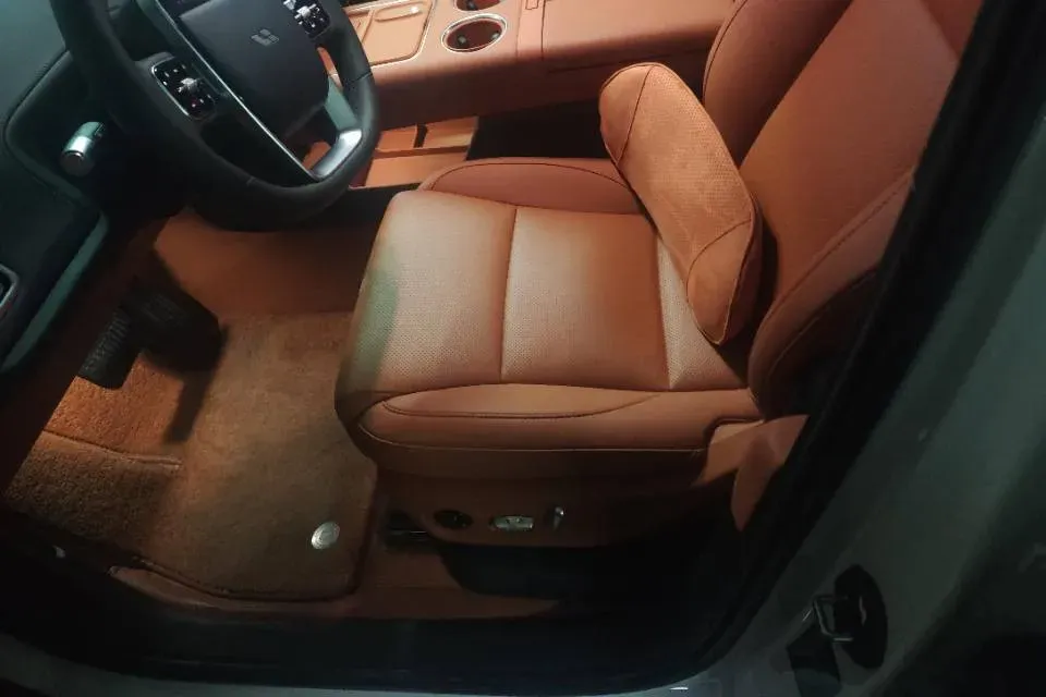 2025 Li L6 Range Extended 154HP L4 REEV,autocango,china used car exporter,china ev exporter,chinese used car exporter,chinese used ev exporter