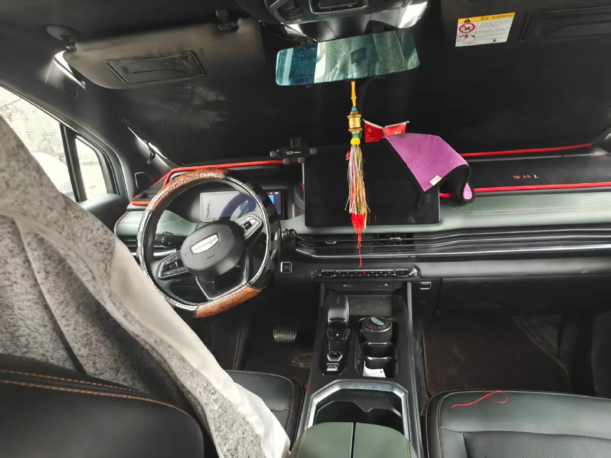 2024 Geely Okavango L 2.0T 218HP L4 7DCT,autocango,china used car exporter,china ev exporter,chinese used car exporter,chinese used ev exporter