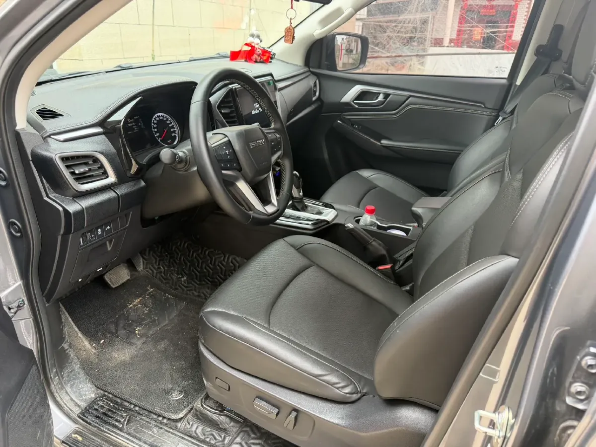 2021 Isuzu D-MAX 1.9T 163HP L4 6AT,autocango,china used car exporter,china ev exporter,chinese used car exporter,chinese used ev exporter