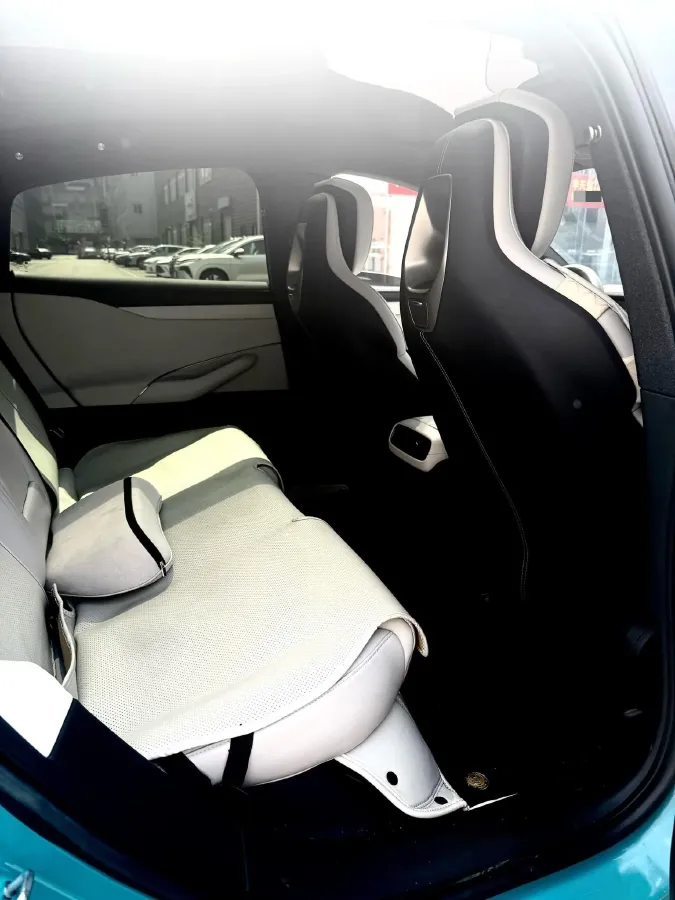 2024 MI SU7 BEV 94.3KWH,autocango,china used car exporter,china ev exporter,chinese used car exporter,chinese used ev exporter