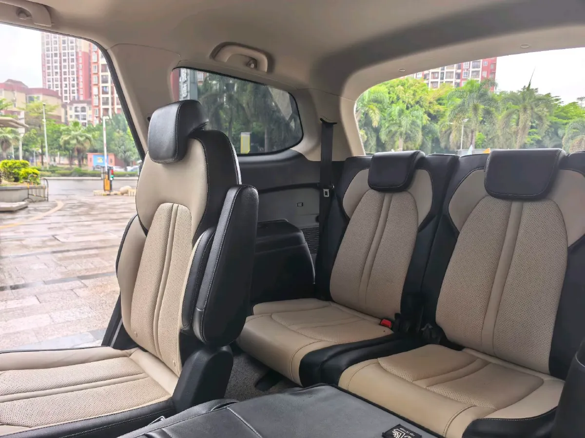 2018 BaoJun 530 1.5T 150HP L4 6MT,autocango,china used car exporter,china ev exporter,chinese used car exporter,chinese used ev exporter
