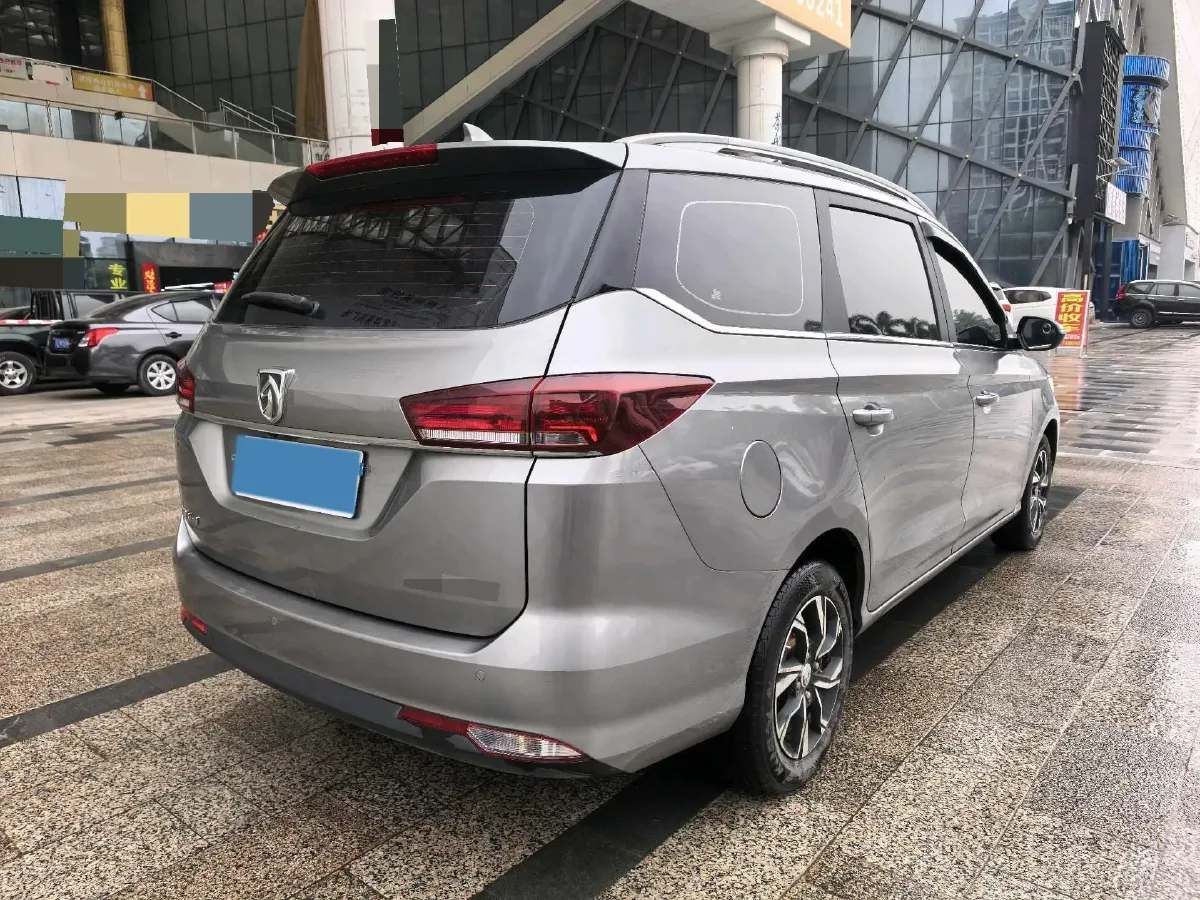 2018 BaoJun 530 1.5T 150HP L4 6MT,autocango,china used car exporter,china ev exporter,chinese used car exporter,chinese used ev exporter