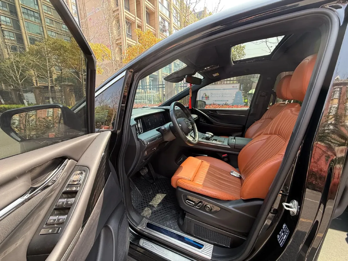 2024 GAC Trumpchi M8 2.0T 190HP L4 E-CVT Hybrid,autocango,china used car exporter,china ev exporter,chinese used car exporter,chinese used ev exporter