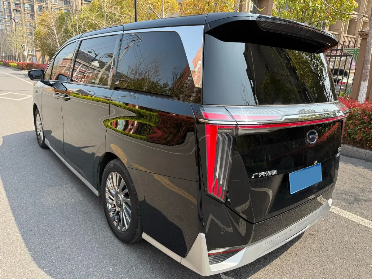 2024 GAC Trumpchi M8 2.0T 190HP L4 E-CVT Hybrid,autocango,china used car exporter,china ev exporter,chinese used car exporter,chinese used ev exporter