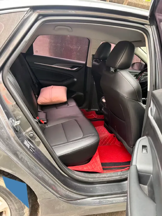 2022 ChangAn Eado 1.6L 128HP L4 5MT,autocango,china used car exporter,china ev exporter,chinese used car exporter,chinese used ev exporter