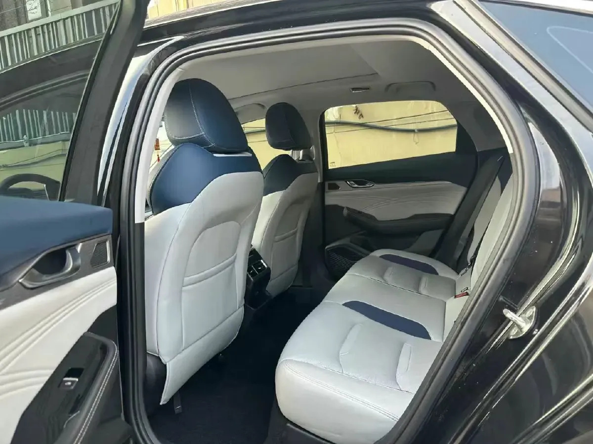 2021 Geely Preface 2.0T 190HP L4 7DCT,autocango,china used car exporter,china ev exporter,chinese used car exporter,chinese used ev exporter
