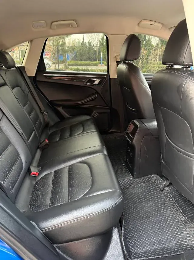 2017 Zotye SR9 2.0T 190HP L4 5MT,autocango,china used car exporter,china ev exporter,chinese used car exporter,chinese used ev exporter