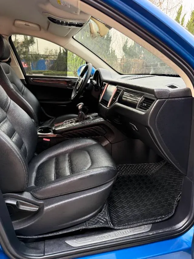 2017 Zotye SR9 2.0T 190HP L4 5MT,autocango,china used car exporter,china ev exporter,chinese used car exporter,chinese used ev exporter