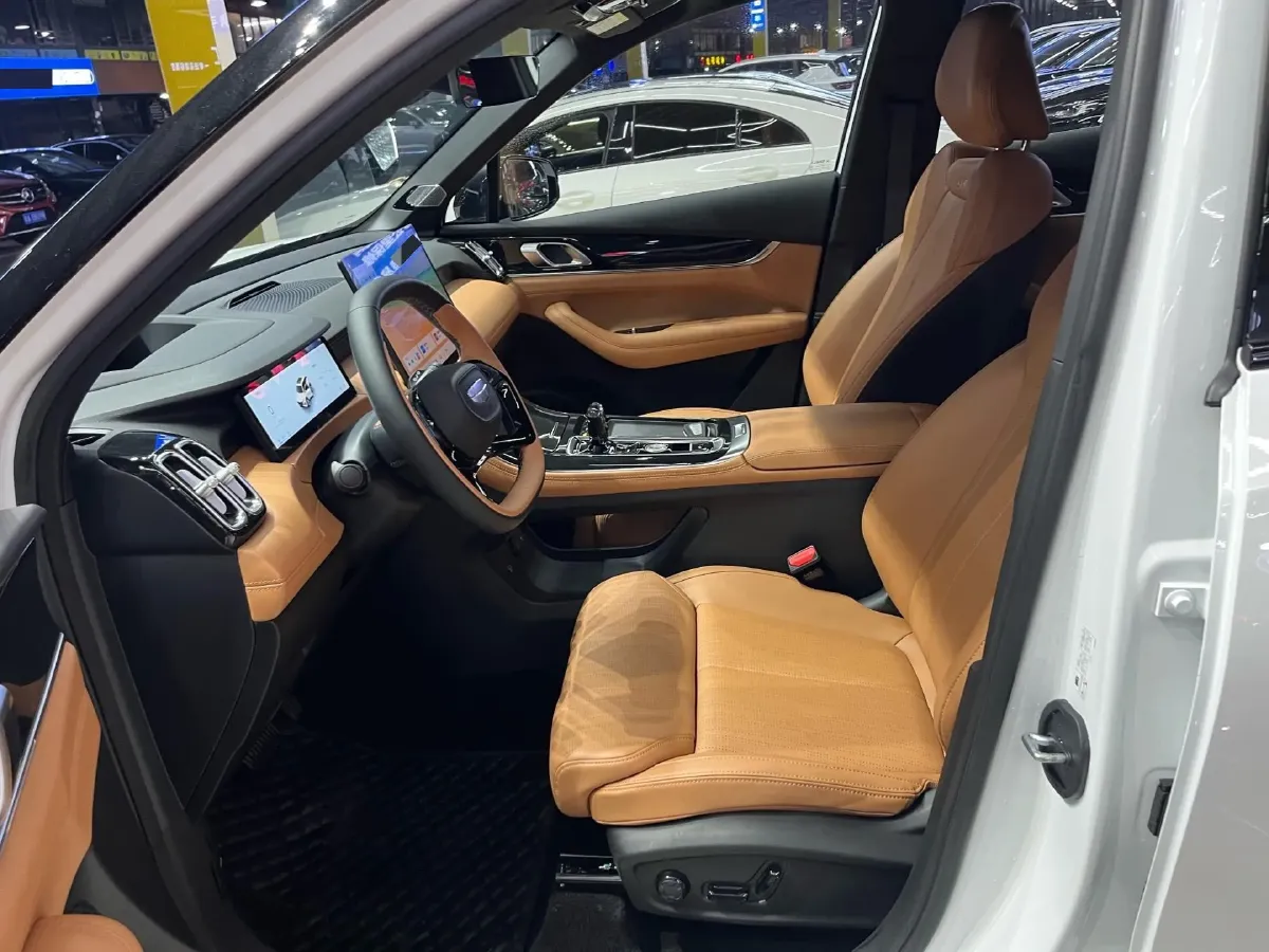 2025 Geely StarRay 1.5T 181HP L4 7DCT,autocango,china used car exporter,china ev exporter,chinese used car exporter,chinese used ev exporter