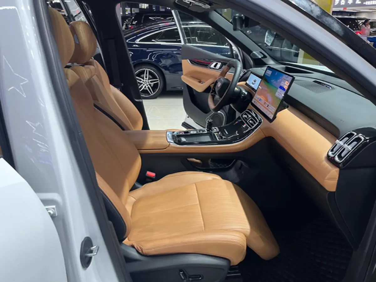 2025 Geely StarRay 1.5T 181HP L4 7DCT,autocango,china used car exporter,china ev exporter,chinese used car exporter,chinese used ev exporter