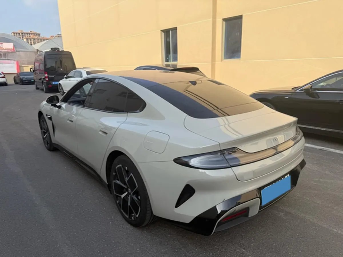 2024 MI SU7 BEV 73.6KWH,autocango,china used car exporter,china ev exporter,chinese used car exporter,chinese used ev exporter