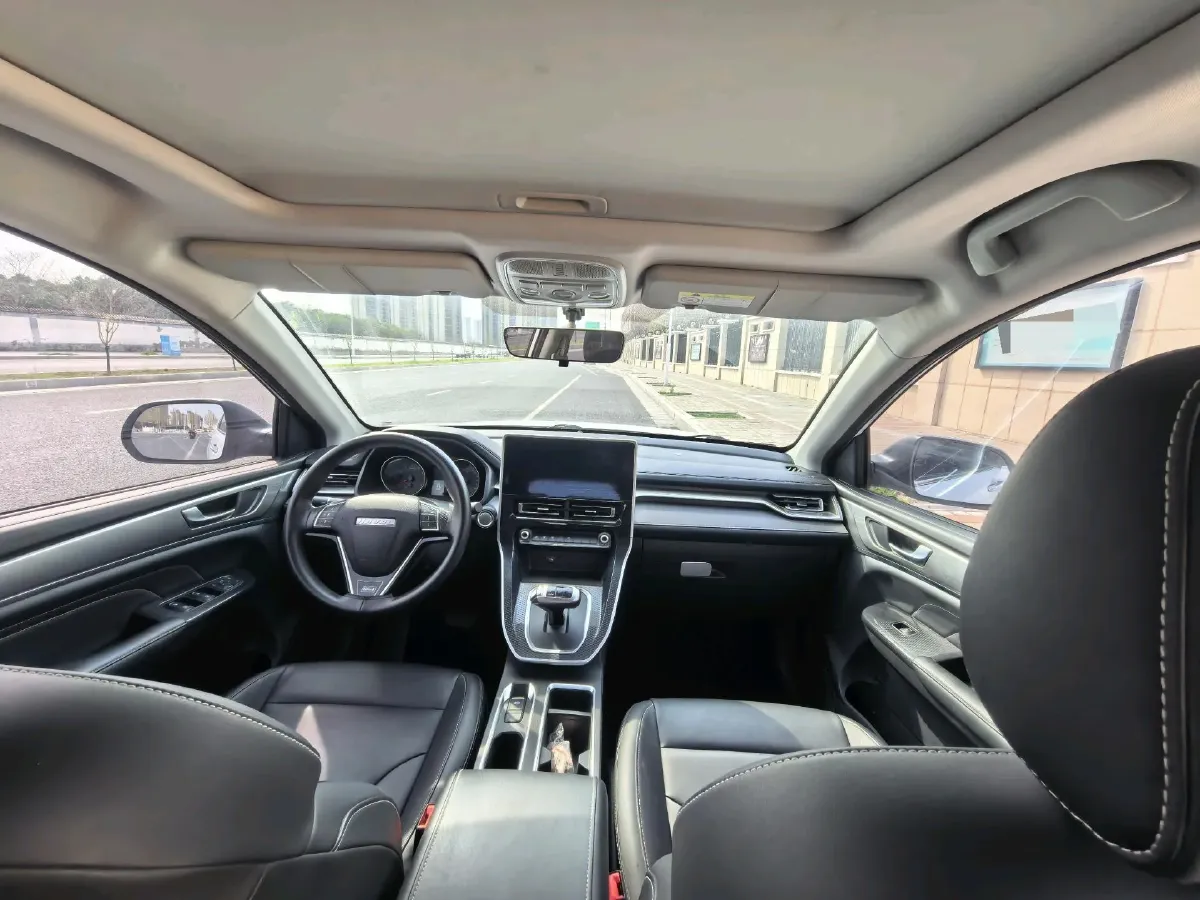 2022 Haval H6 1.5T 184HP L4 7DCT,autocango,china used car exporter,china ev exporter,chinese used car exporter,chinese used ev exporter