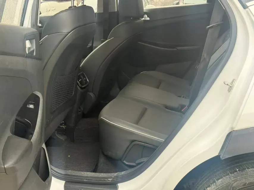 2019 Hyundai Tucson 1.6T 177HP L4 7DCT,autocango,china used car exporter,china ev exporter,chinese used car exporter,chinese used ev exporter