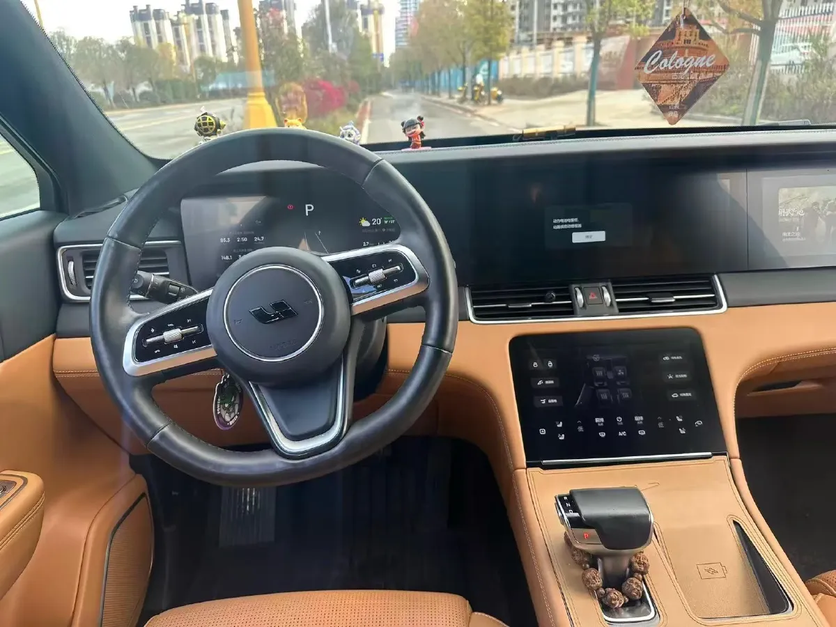 2021 Li ONE Range Extended 131HP REEV 40.5KWH,autocango,china used car exporter,china ev exporter,chinese used car exporter,chinese used ev exporter