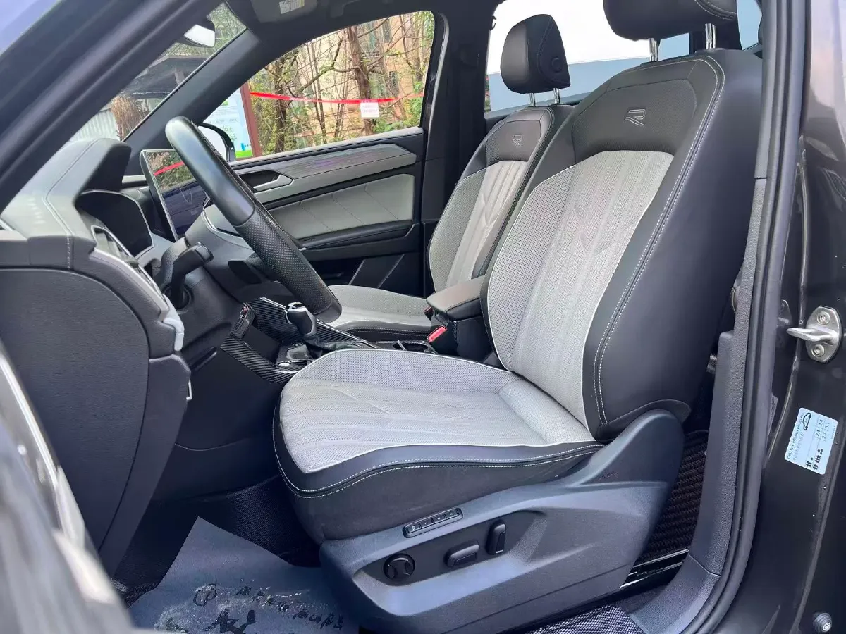 2023 Volkswagen Tayron 2.0T 220HP L4 7DCT,autocango,china used car exporter,china ev exporter,chinese used car exporter,chinese used ev exporter