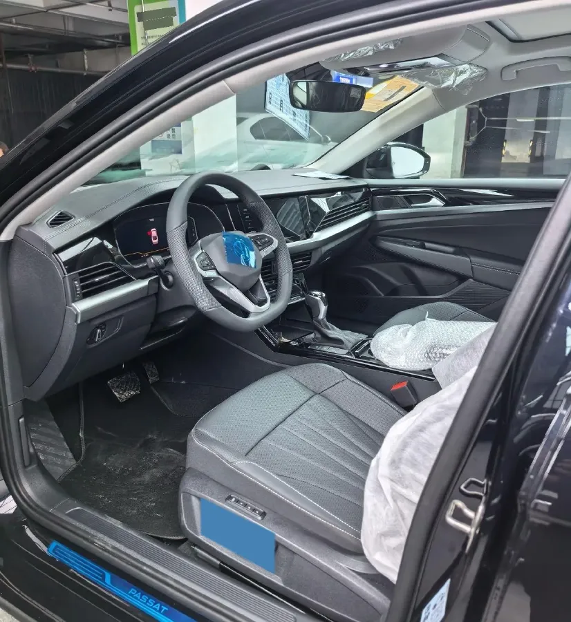 2026 Volkswagen Passat 2.0T 220HP L4 7DCT,autocango,china used car exporter,china ev exporter,chinese used car exporter,chinese used ev exporter