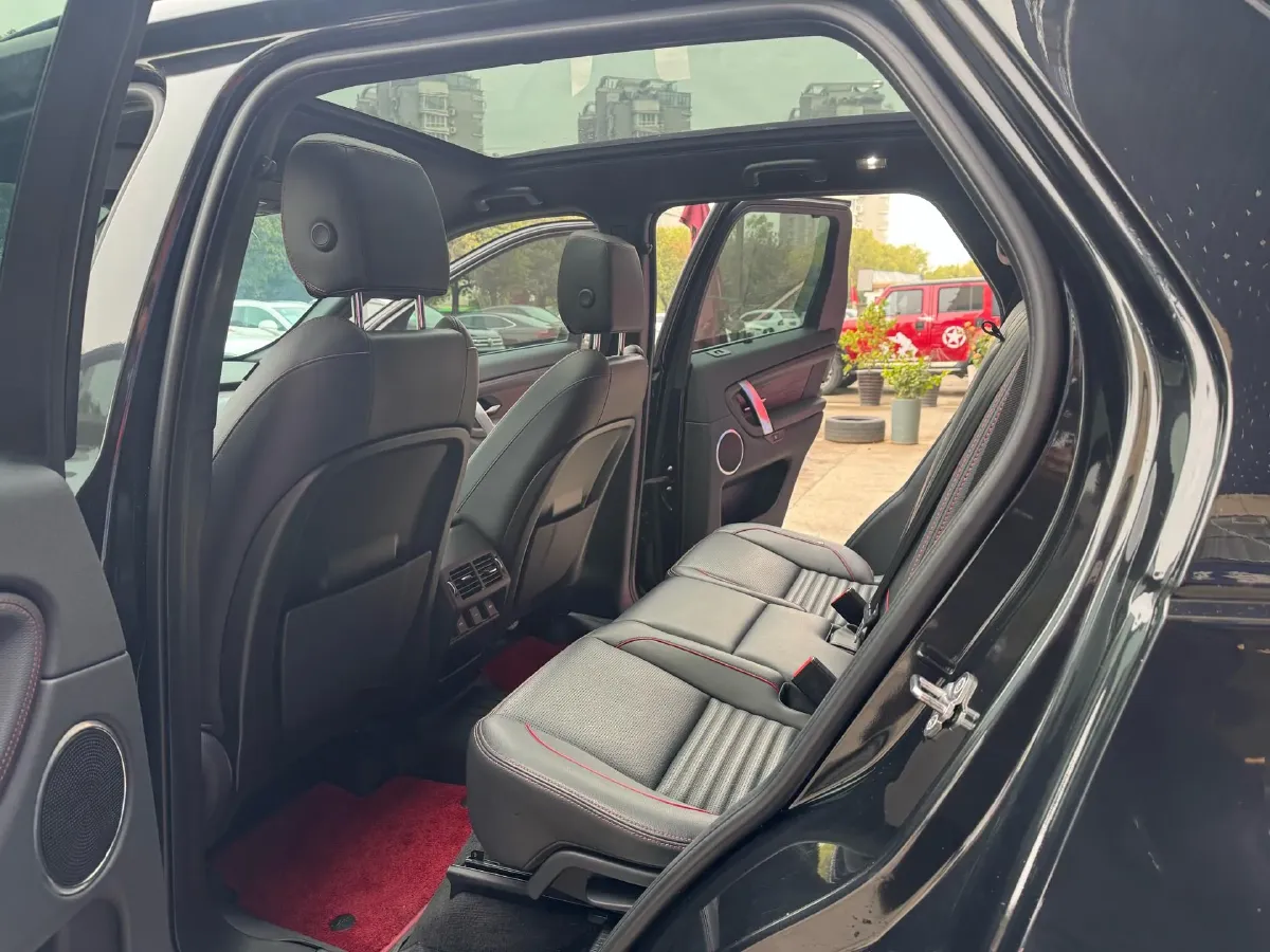 2020 Land Rover Discovery Sport 2.0T 249HP L4 9AT,autocango,china used car exporter,china ev exporter,chinese used car exporter,chinese used ev exporter