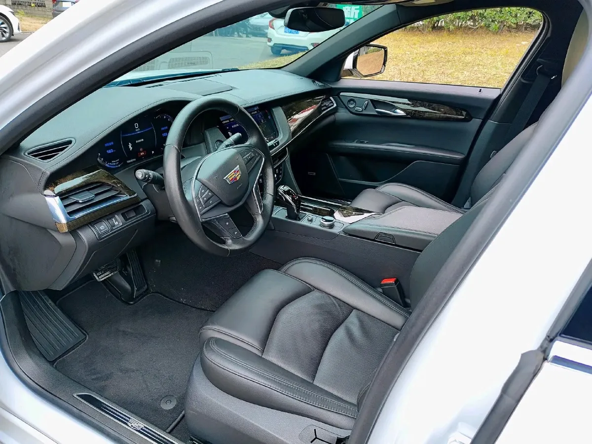 2022 Cadillac CT6 2.0T 237HP L4 10AT,autocango,china used car exporter,china ev exporter,chinese used car exporter,chinese used ev exporter