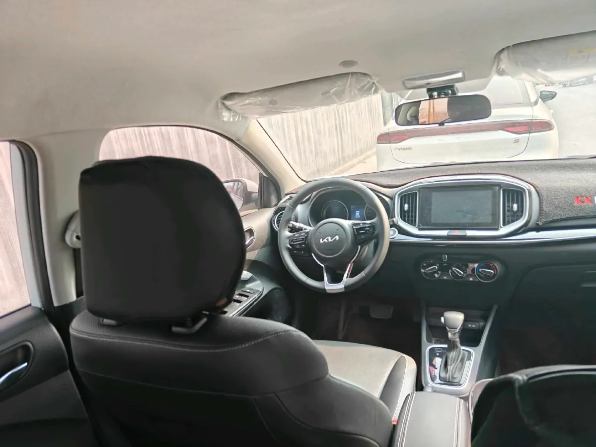 2021 Kia KX1 1.4L 100HP L4 6AT,autocango,china used car exporter,china ev exporter,chinese used car exporter,chinese used ev exporter