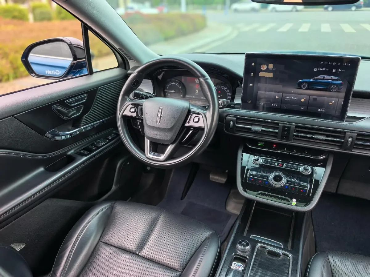 2020 Lincoln Corsair 2.0T 245HP L4 8AT,autocango,china used car exporter,china ev exporter,chinese used car exporter,chinese used ev exporter