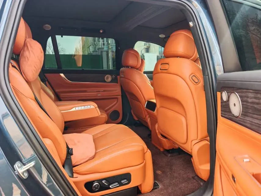 2024 AITO AITO M9 1.5T 152HP L4 REEV 42KWH,autocango,china used car exporter,china ev exporter,chinese used car exporter,chinese used ev exporter